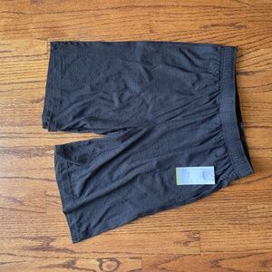 NWT Boys Old Navy Breathe ON Shorts YXL Heather Black